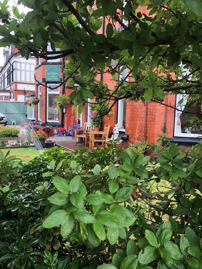 The Tilstone Guest House Llandudno Buitenkant foto